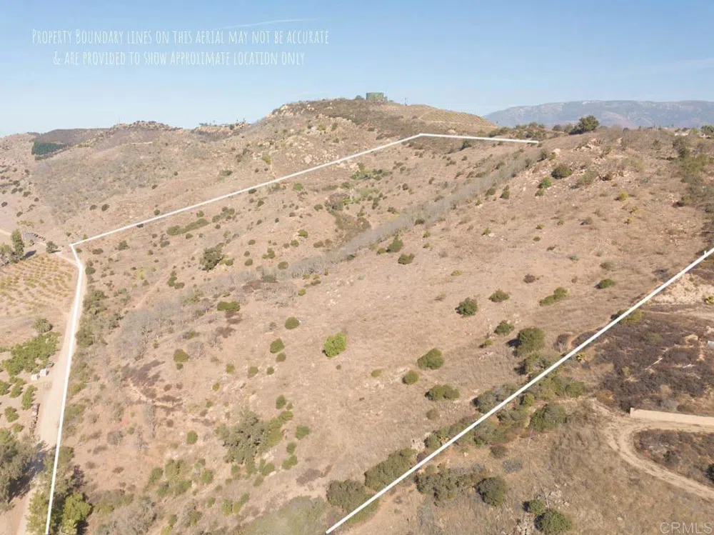 40 Oak Glen Road Valley Center, CA 92082