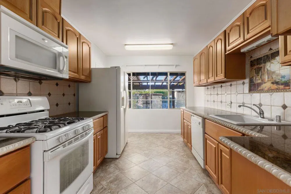 228 E 15th Ave Escondido, CA 92025