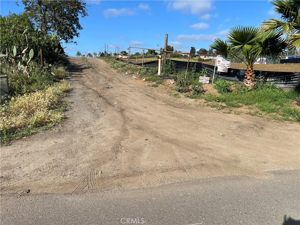 2205 Bautista Avenue Vista, CA 92084