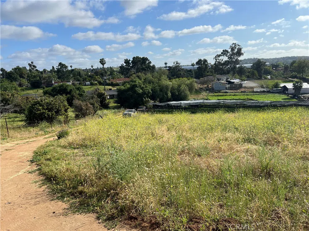 2205 Bautista Avenue Vista, CA 92084