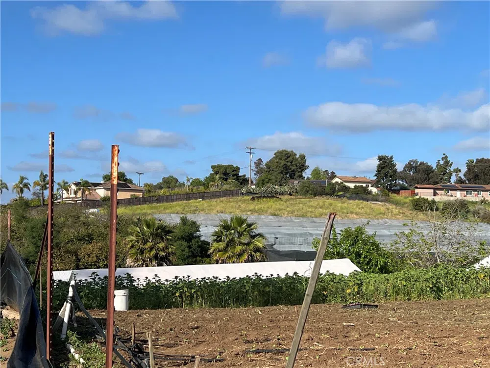 2205 Bautista Avenue Vista, CA 92084
