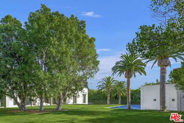 133 S Mapleton Drive Los Angeles, CA 90024