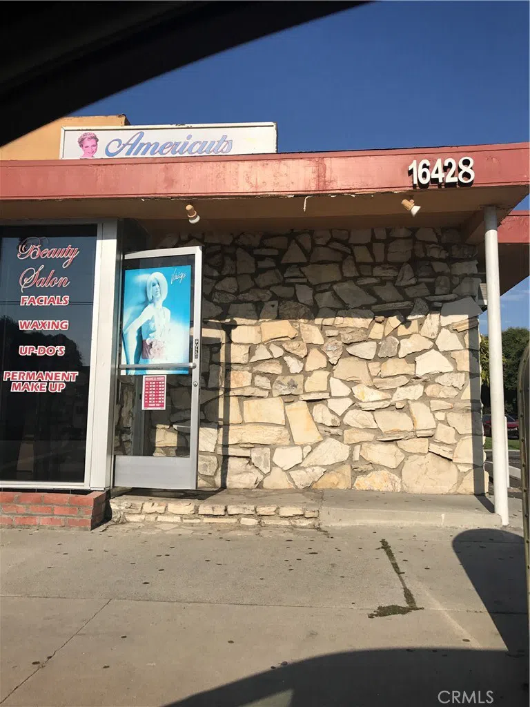 16428 Clark Avenue Bellflower, CA 90706
