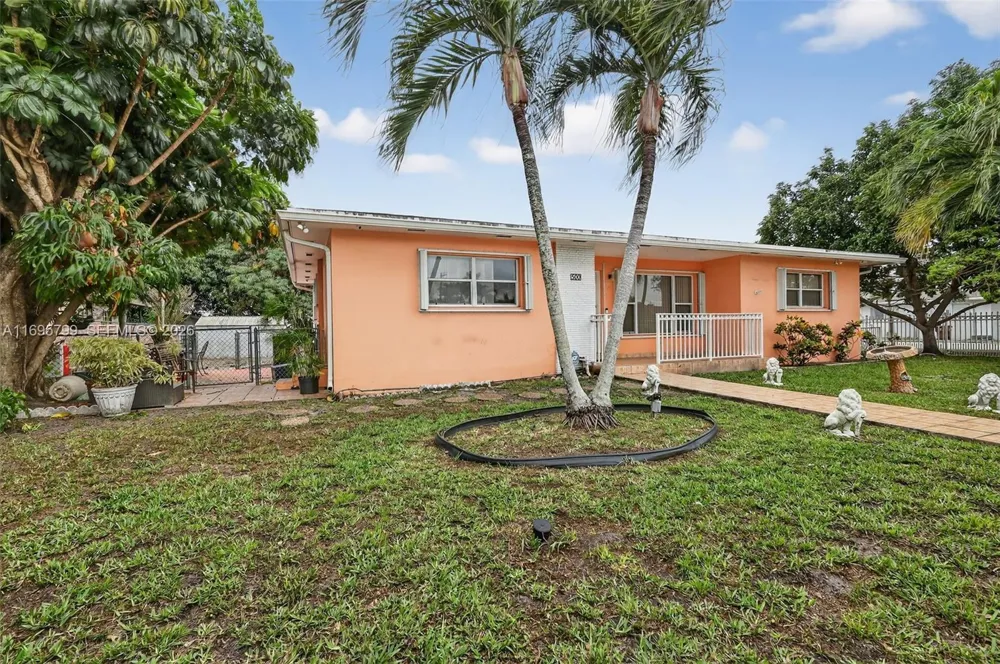 500 E 30th St Hialeah, FL 33013
