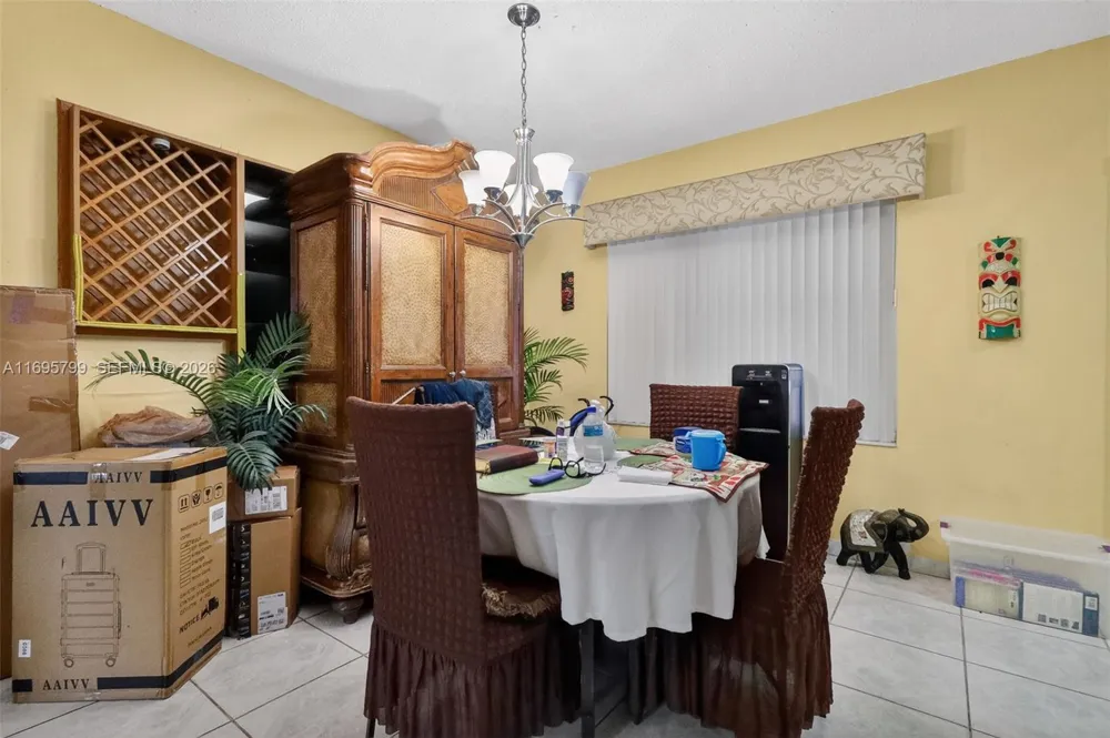 500 E 30th St Hialeah, FL 33013