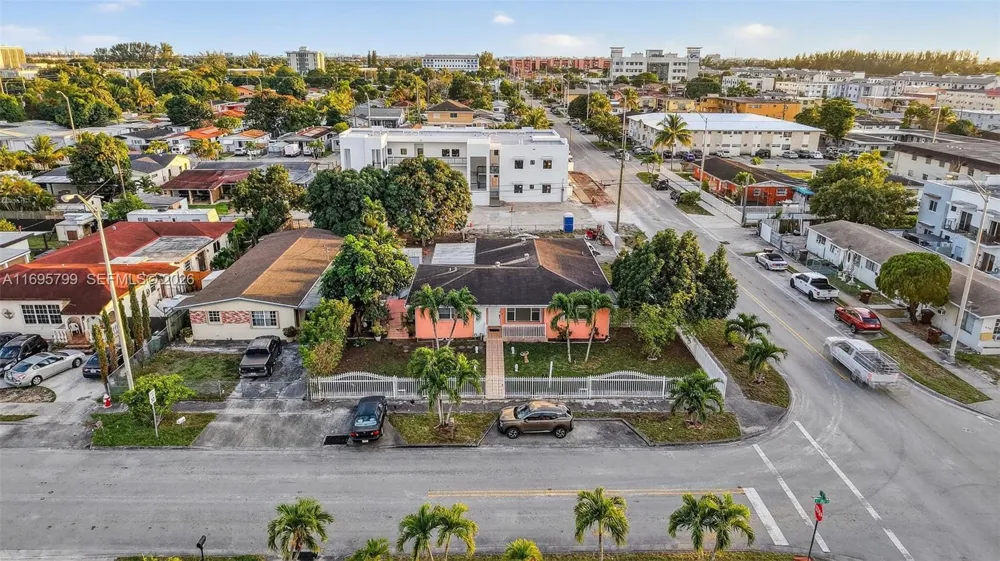 500 E 30th St Hialeah, FL 33013