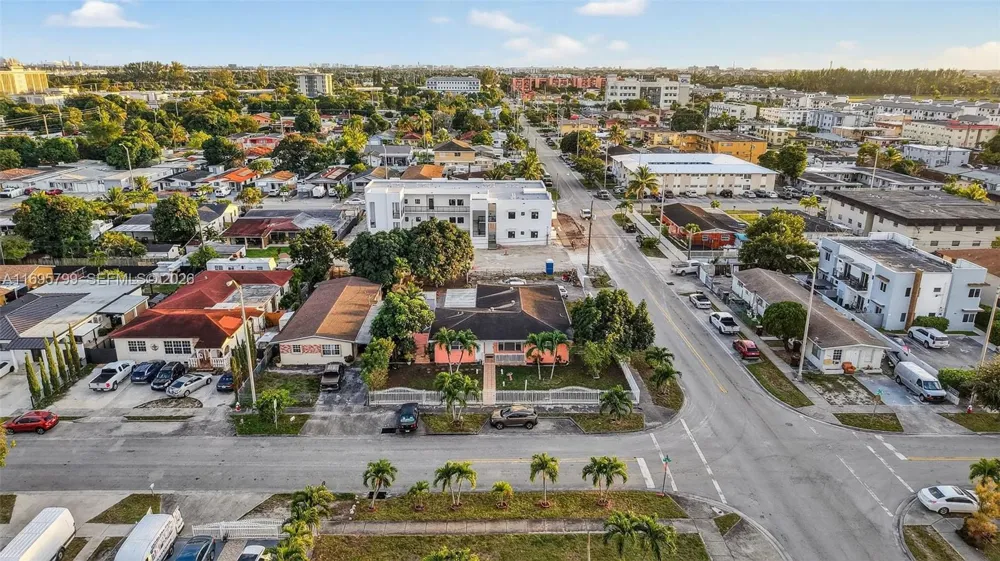 500 E 30th St Hialeah, FL 33013