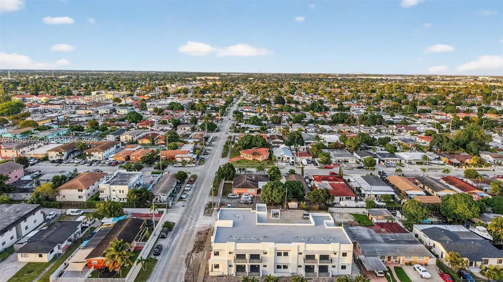 500 E 30th St Hialeah, FL 33013