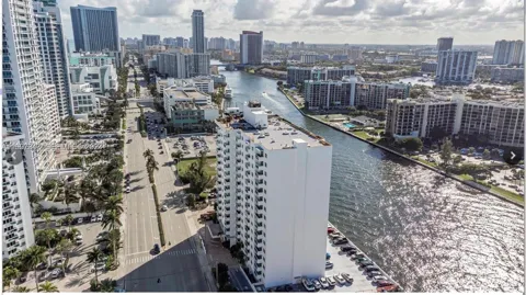 3000 S Ocean Dr #1012