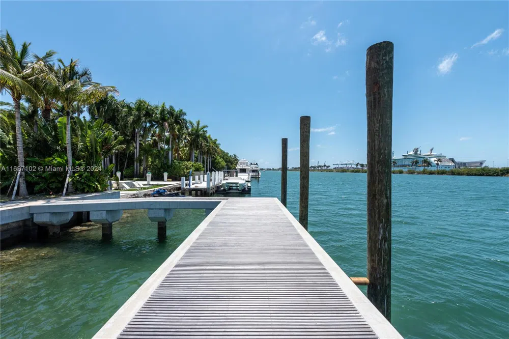 130 Palm Ave Miami Beach, FL 33139