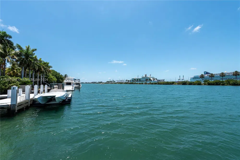 130 Palm Ave Miami Beach, FL 33139