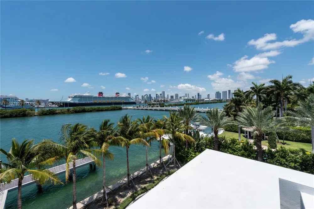 130 Palm Ave Miami Beach, FL 33139