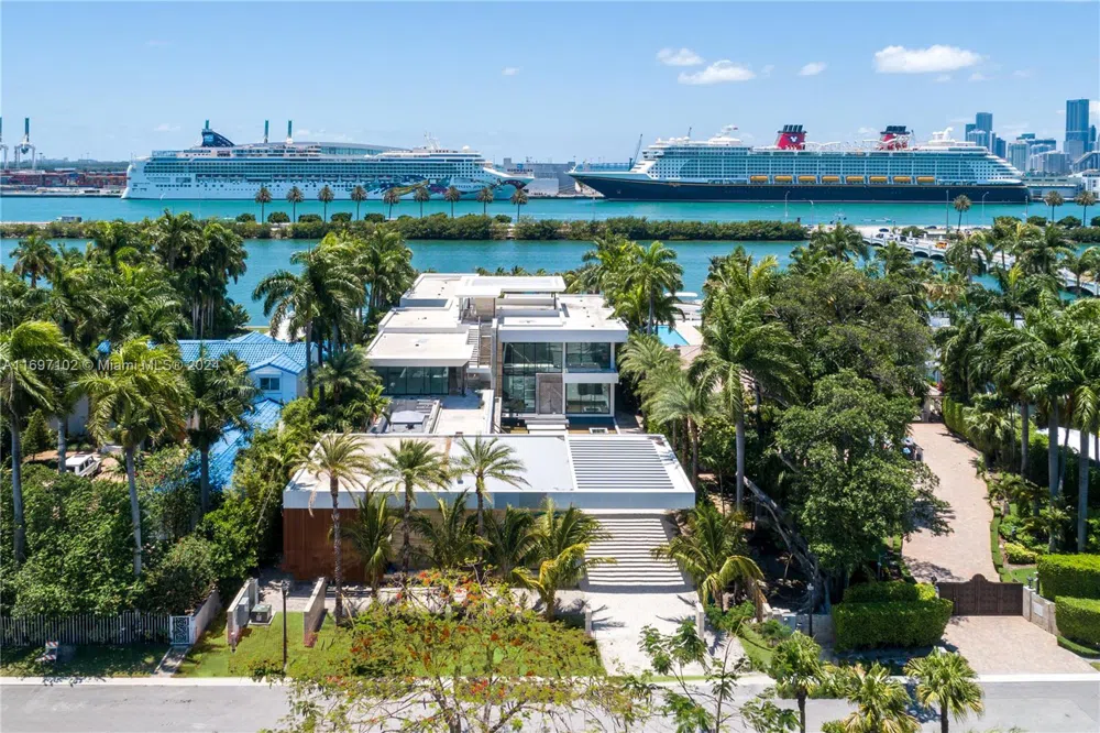 130 Palm Ave Miami Beach, FL 33139