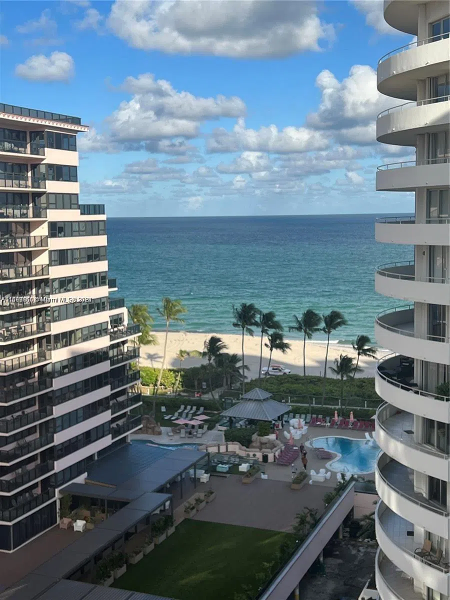 5161 COLLINS AVE #1403 Miami Beach, FL 33140
