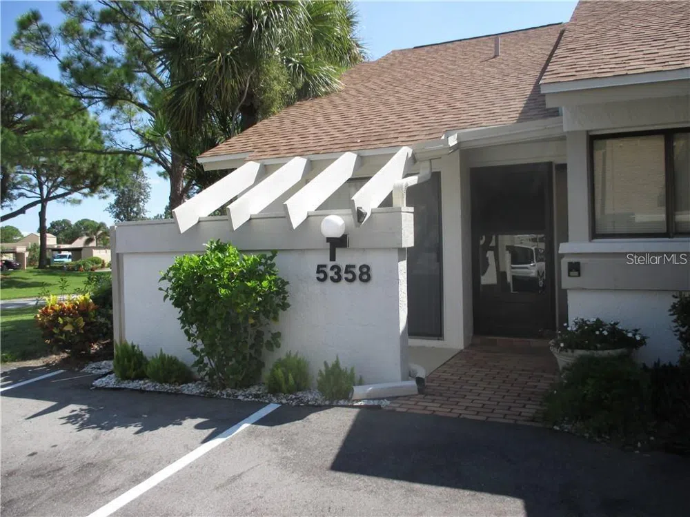 5358 MYRTLE #52 Sarasota, FL 34235