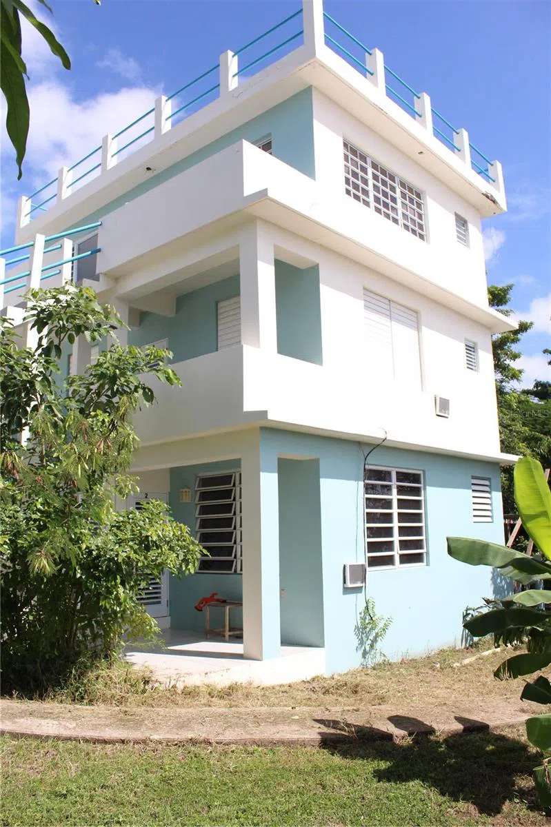 236 ACACIA Vieques, PR 00765