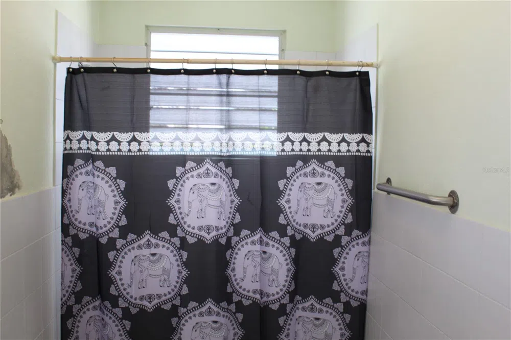 236 ACACIA Vieques, PR 00765