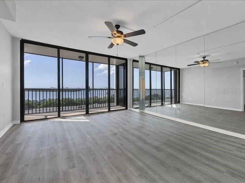 7100 SUNSHINE SKYWAY LANE S #706 St Petersburg, FL 33711