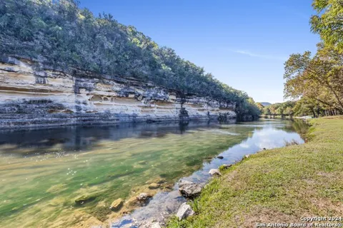 540 River Run #114