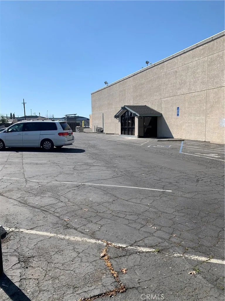 912 Main Street Merced, CA 95340