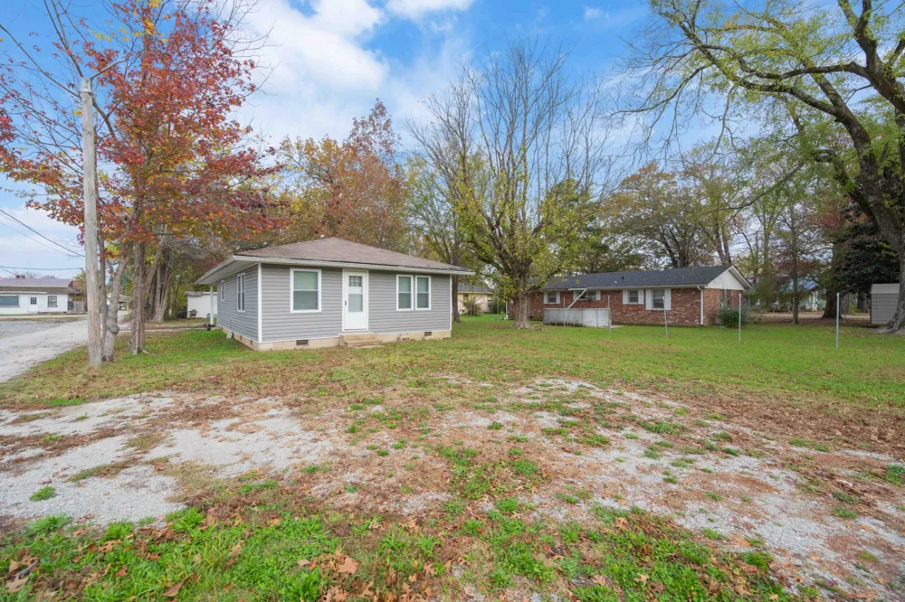 41 E 7th St E Parsons, TN 38363