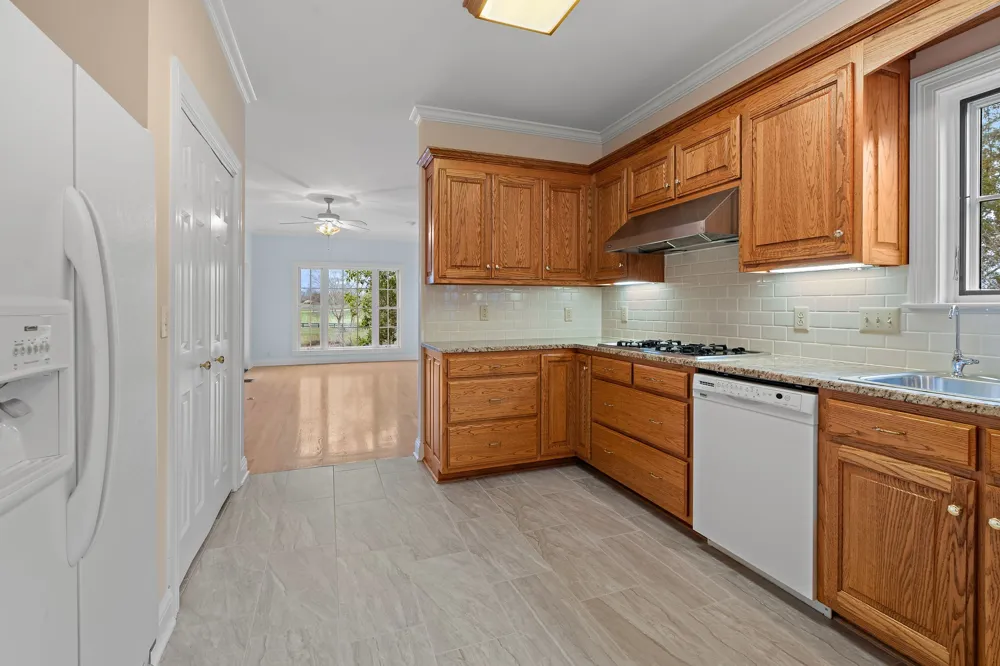 303 Middlefield Ln Lascassas, TN 37085