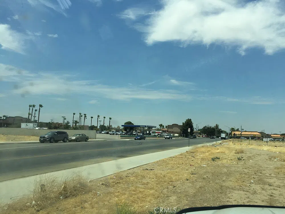 3 Street East and Palmdale Boulevard Palmdale, CA 93550