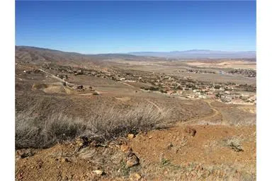 20 Street West & Ave. S Palmdale, CA 93551