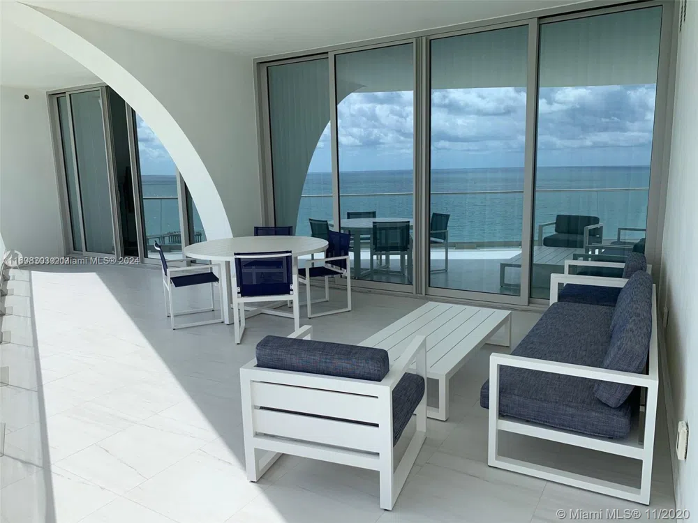 16901 Collins Ave #1402 Sunny Isles Beach, FL 33160