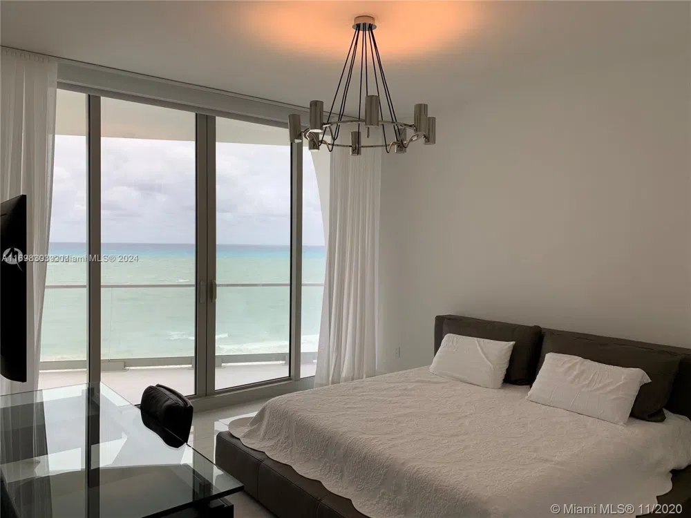 16901 Collins Ave #1402 Sunny Isles Beach, FL 33160