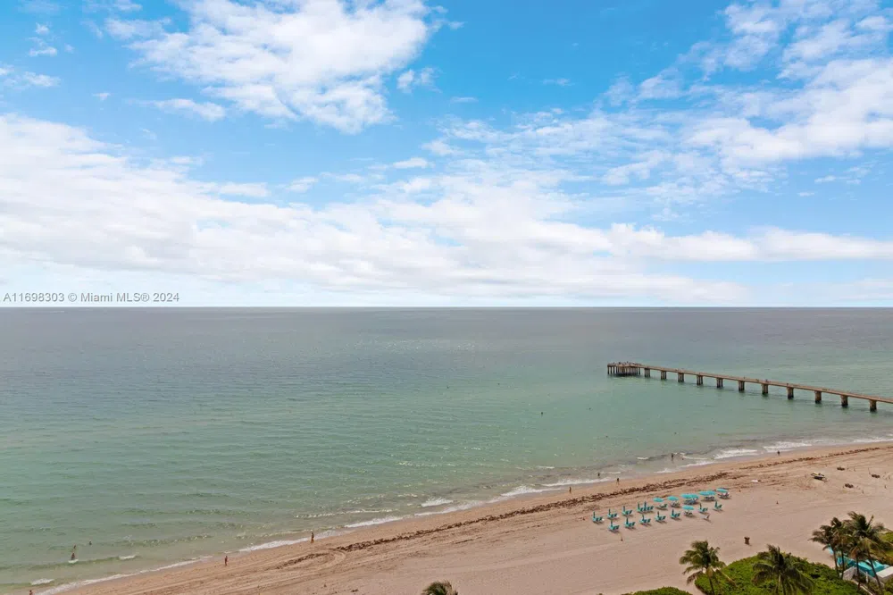 16901 Collins Ave #1402 Sunny Isles Beach, FL 33160