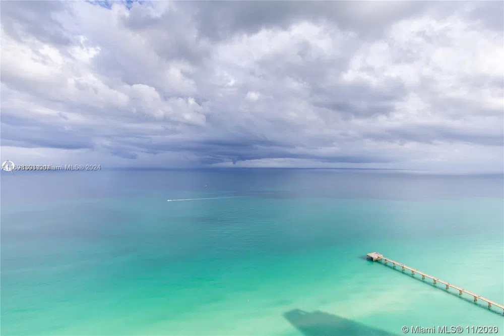 16901 Collins Ave #1402 Sunny Isles Beach, FL 33160