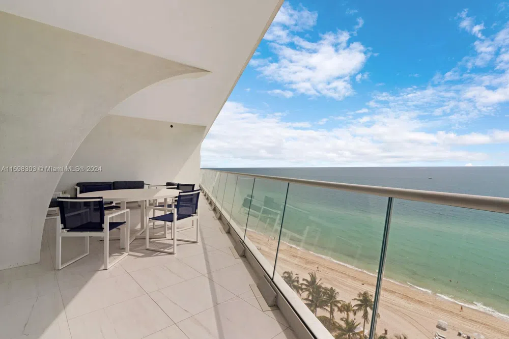 16901 Collins Ave #1402 Sunny Isles Beach, FL 33160