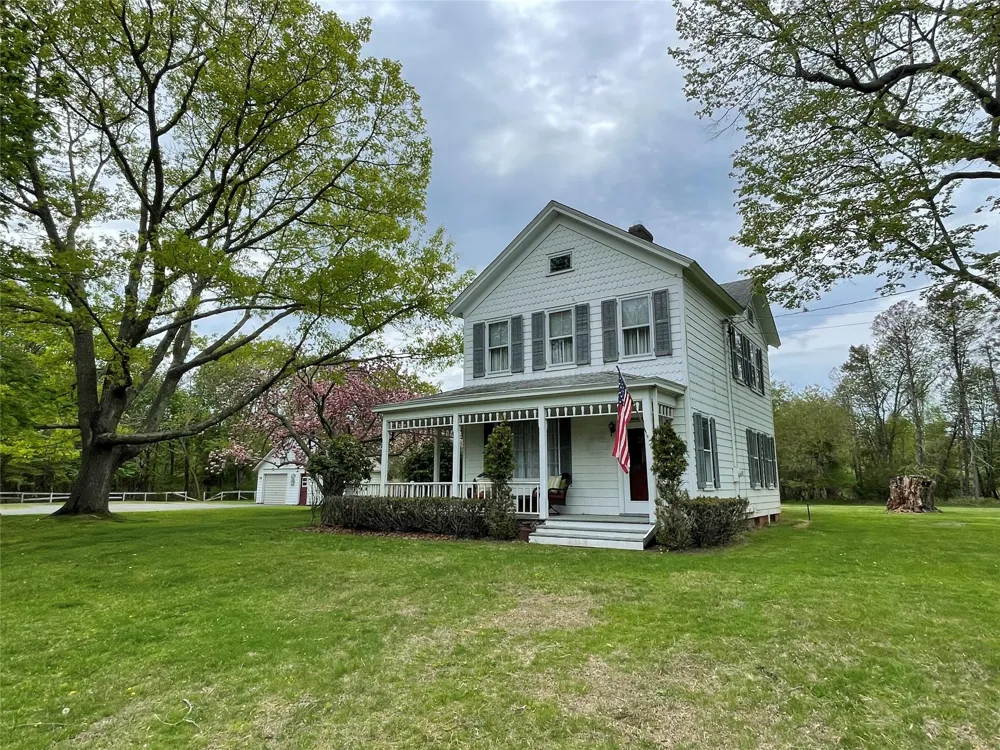 2055 Boisseau Avenue Southold, NY 11971