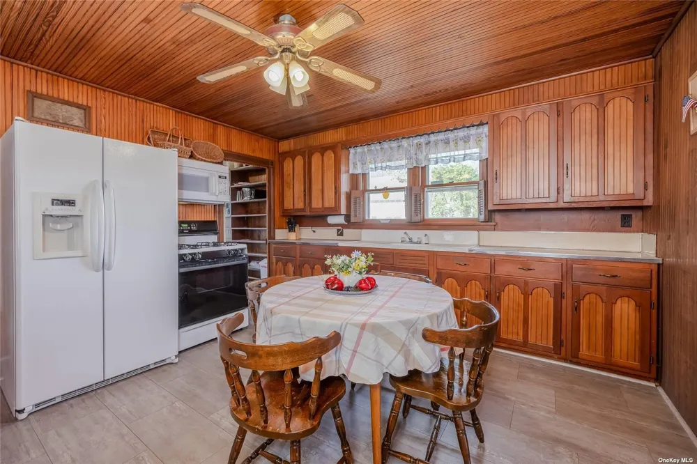 2055 Boisseau Avenue Southold, NY 11971