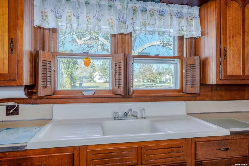 2055 Boisseau Avenue Southold, NY 11971