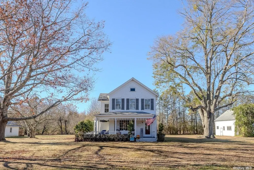 2055 Boisseau Avenue Southold, NY 11971
