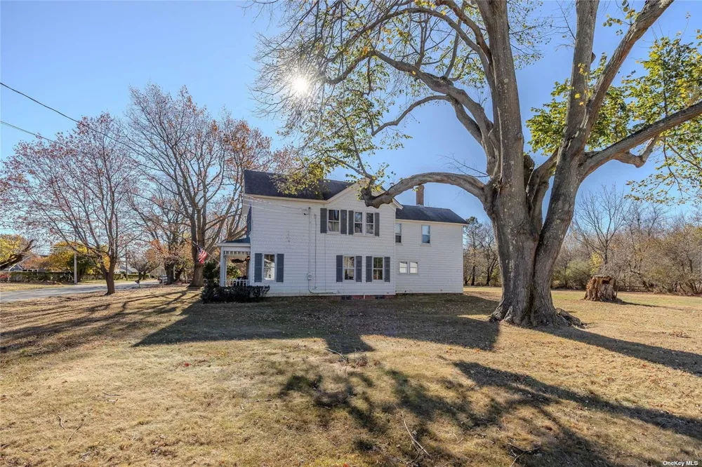 2055 Boisseau Avenue Southold, NY 11971