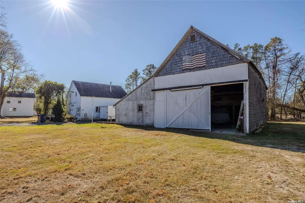 2055 Boisseau Avenue Southold, NY 11971