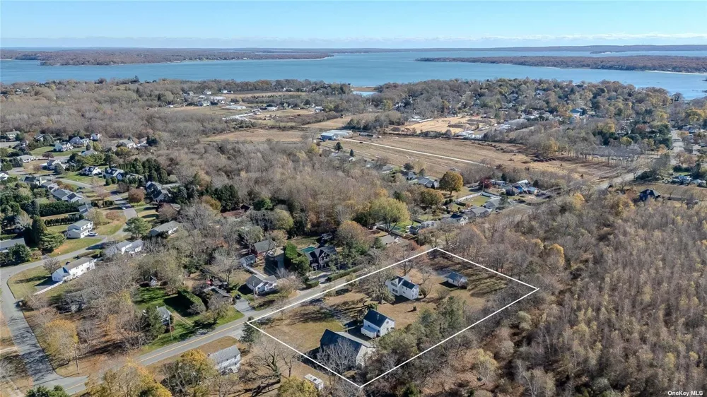 2055 Boisseau Avenue Southold, NY 11971