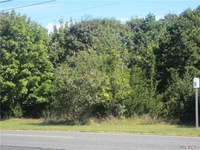 83 Montauk Highway Westhampton, NY 11977