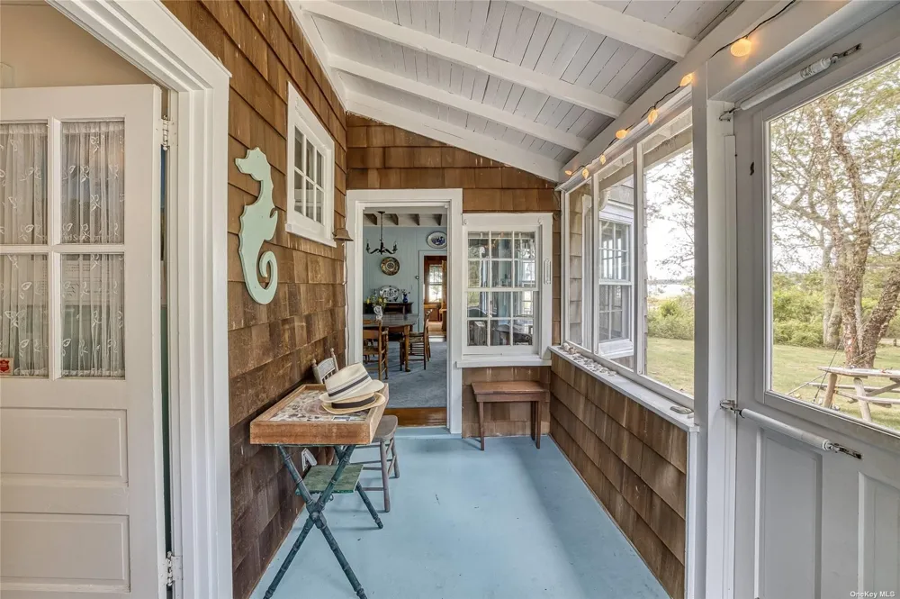 1695 Old Woods Path Southold, NY 11971