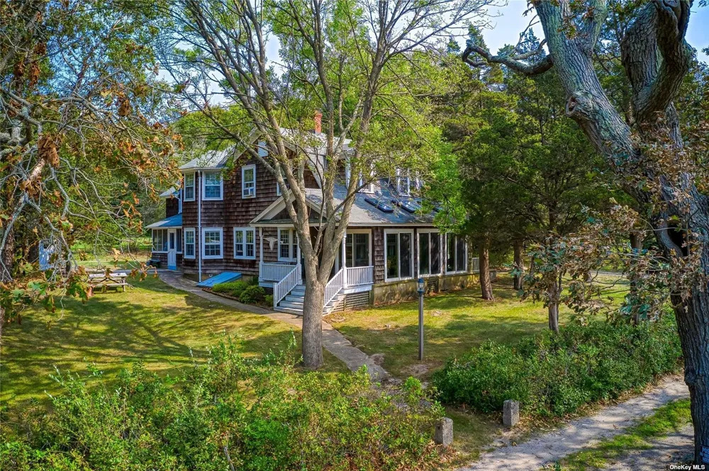 1695 Old Woods Path Southold, NY 11971