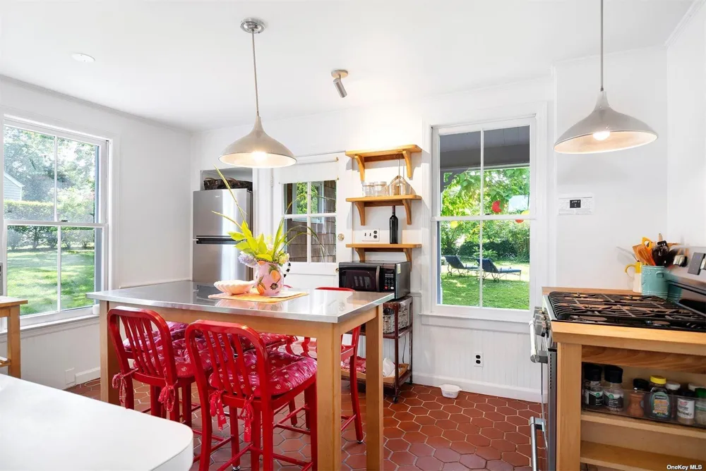 640 Orchard Street New Suffolk, NY 11956