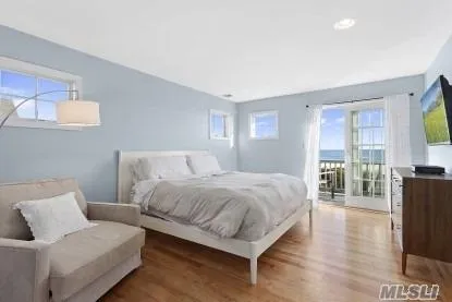929 Dune Road Westhampton Dunes, NY 11978