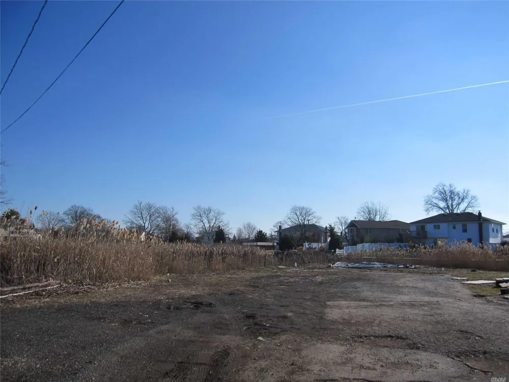 Island Place Seaford, NY 11783