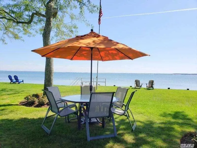 15 Downs Boulevard Jamesport, NY 11947