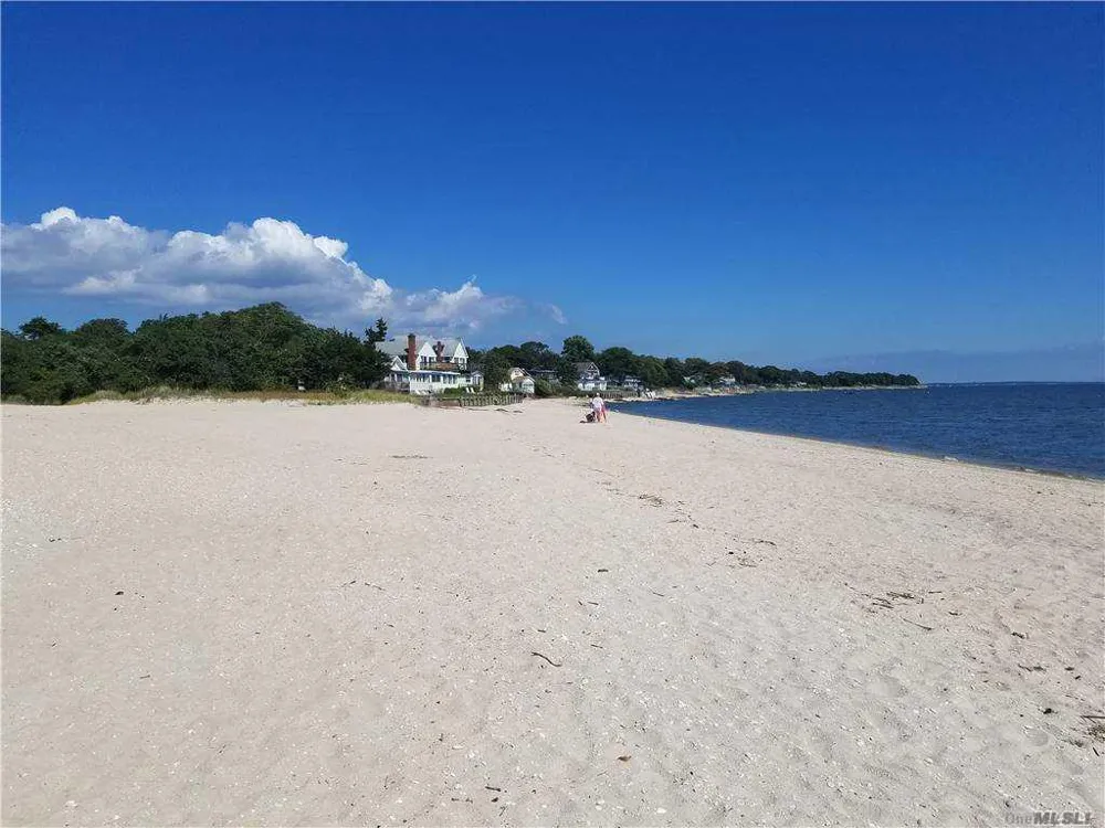 15 Downs Boulevard Jamesport, NY 11947