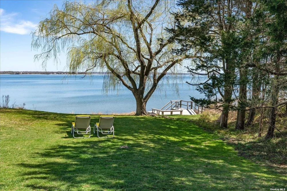 1155 Old Harbor Road New Suffolk, NY 11956