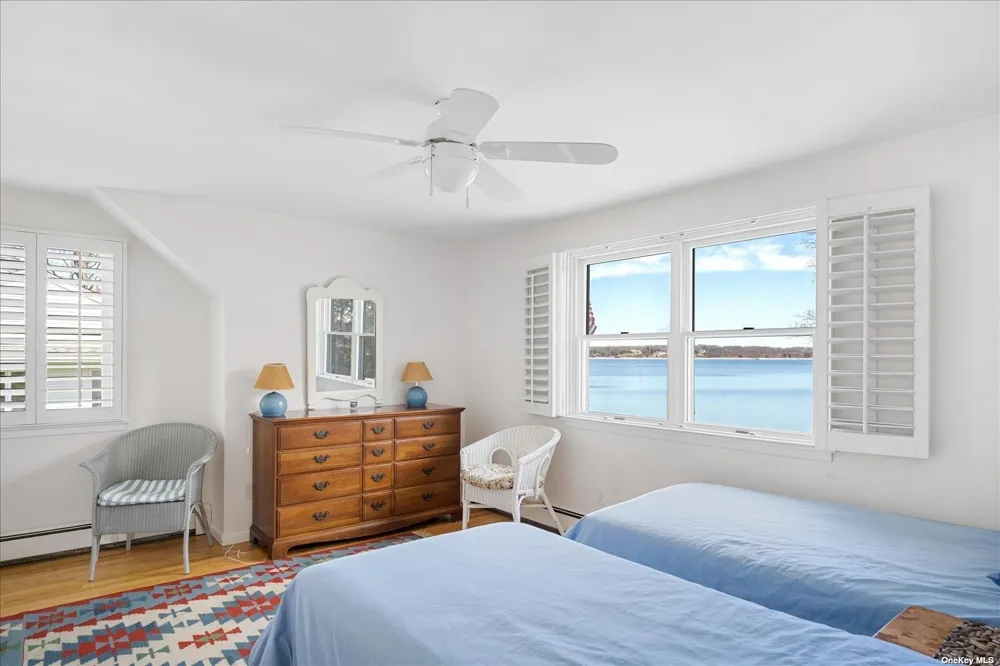 1155 Old Harbor Road New Suffolk, NY 11956